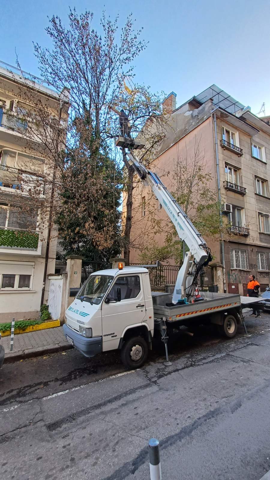 Автовишка улица